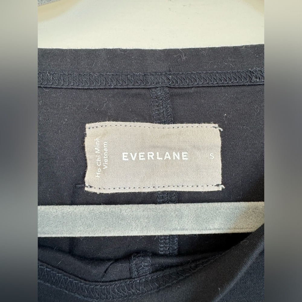 Everlane's The Luxe Cotton Side-Slit Tee Dress - Picture 4 of 9